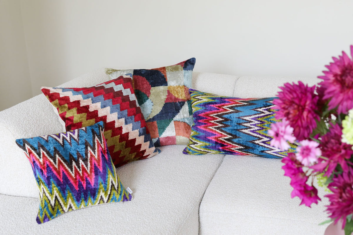 Fluwelen Ikat Mizzona Zigzag Kussenhoes