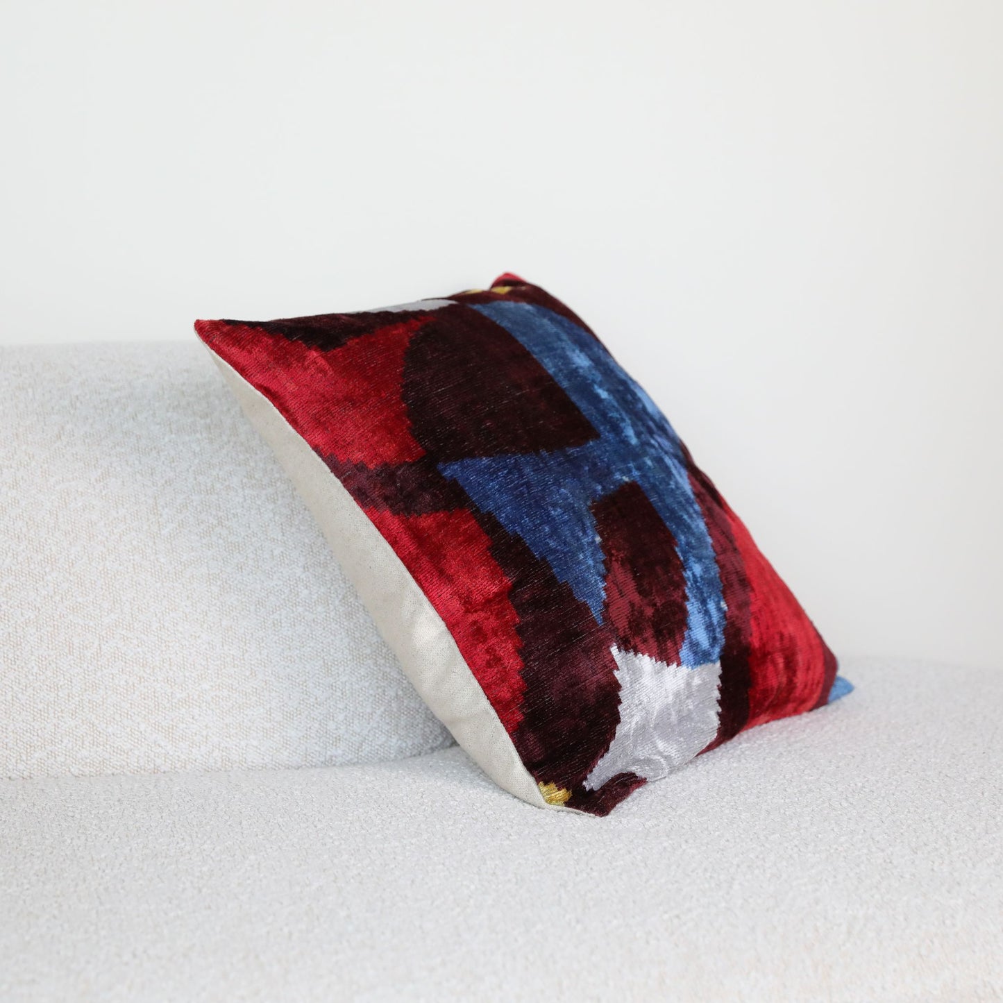 Velvet Ikat Red Contrast