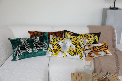 Tweeling Tijgers Fluwelen Ikat Kussenhoes