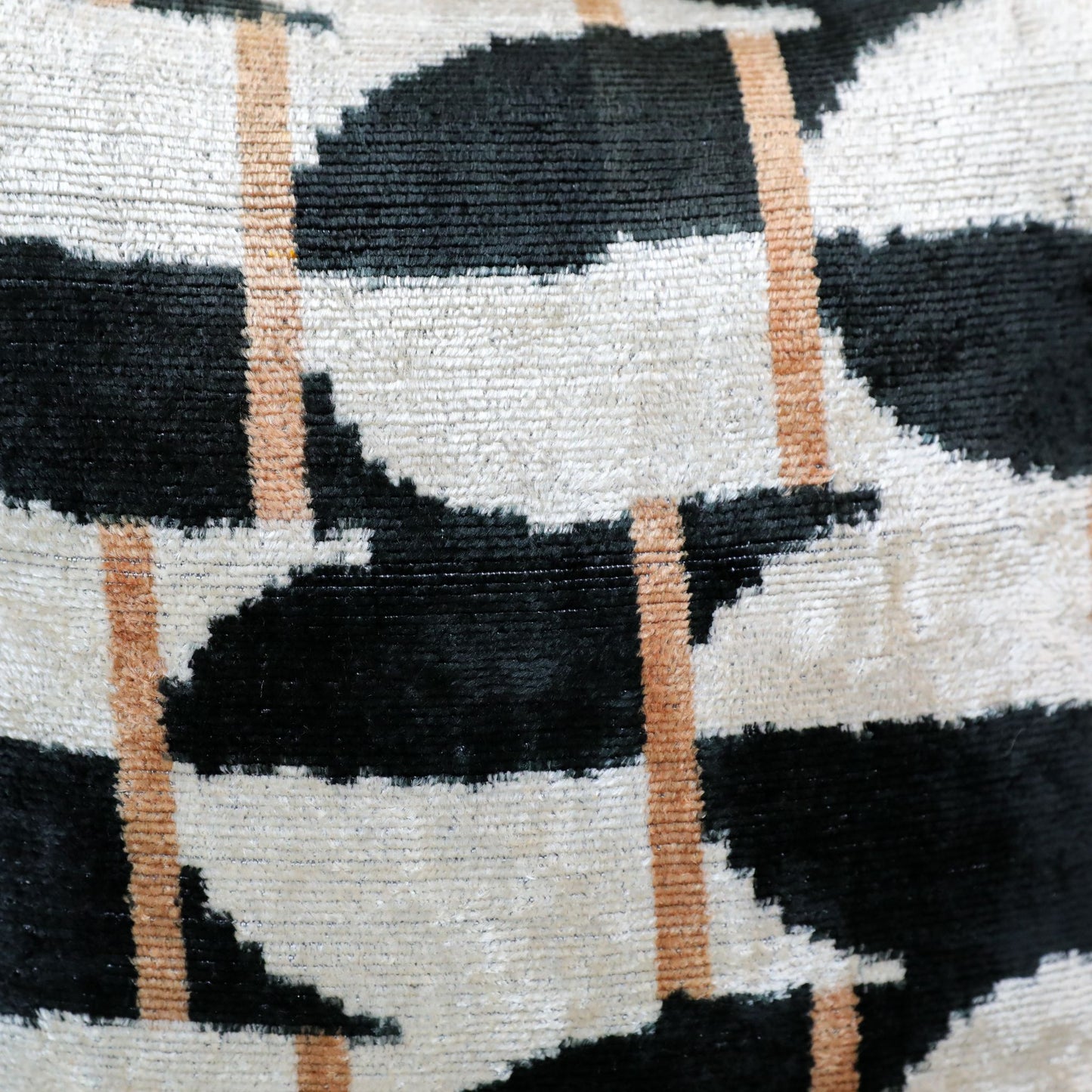Velvet Ikat Arch Rythm