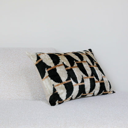 Velvet Ikat Arch Rythm