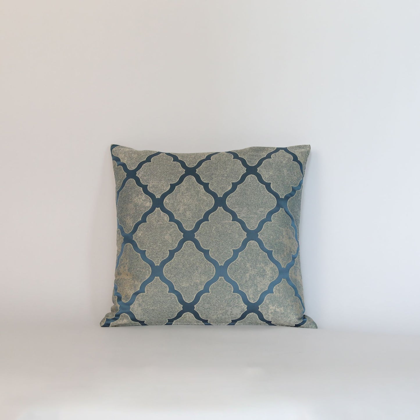 Quatrefoil Double-Sided
