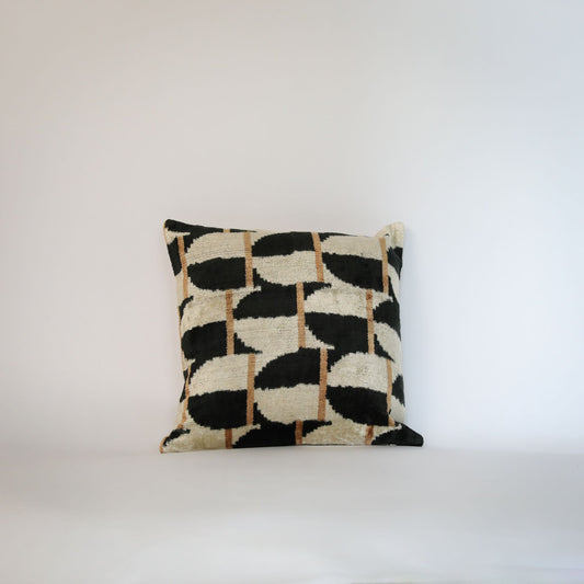 Velvet Ikat Arch Rythm