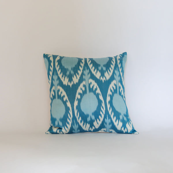 Aqua Zijden Ikat Kussenhoes