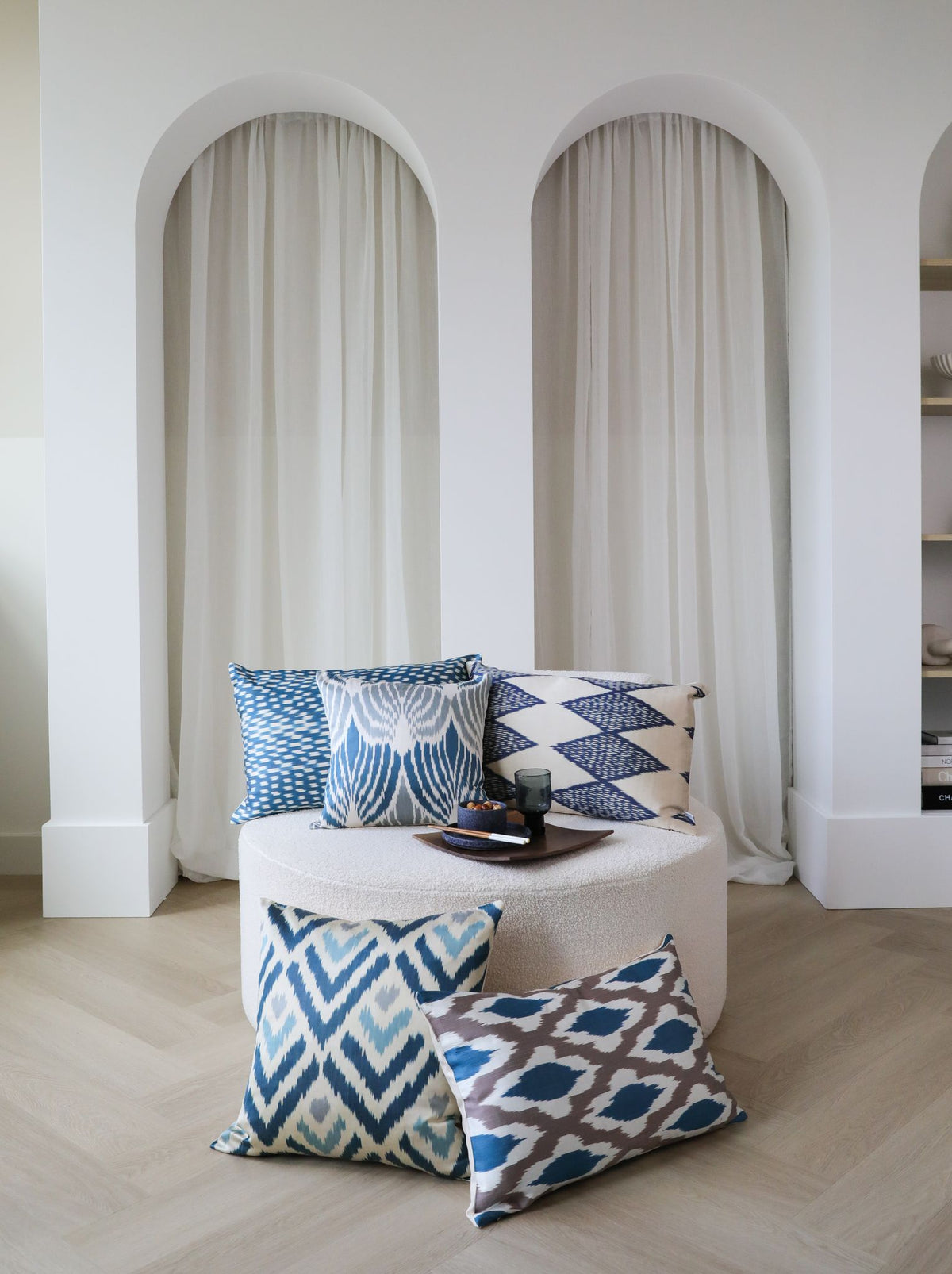 Blauw Raster Zijden Ikat Kussenhoes